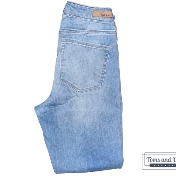 Garage Women's Light Blue Jean - Picture 3 of 3